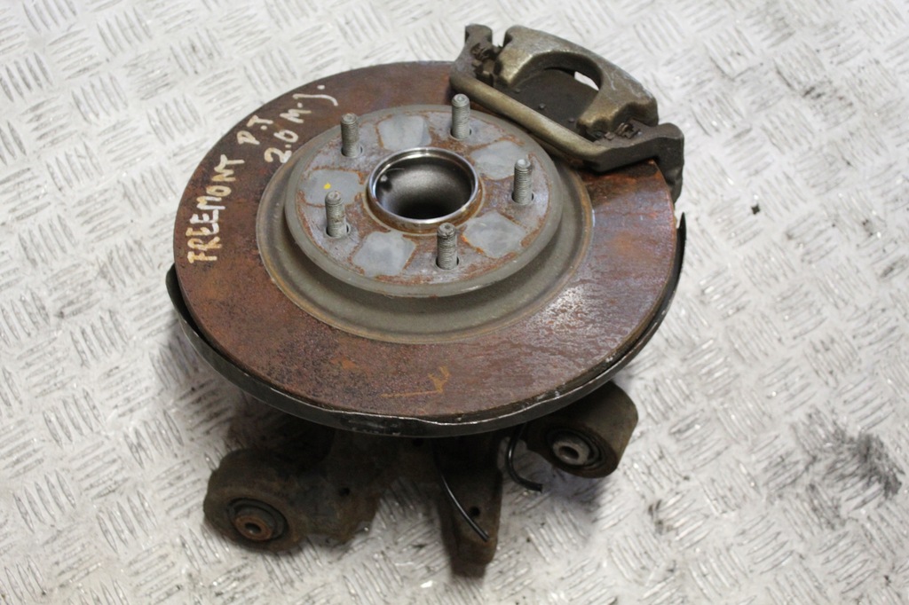 фото №1, Поворотний кулак правий задня 2wd 2x4 fiat freemont