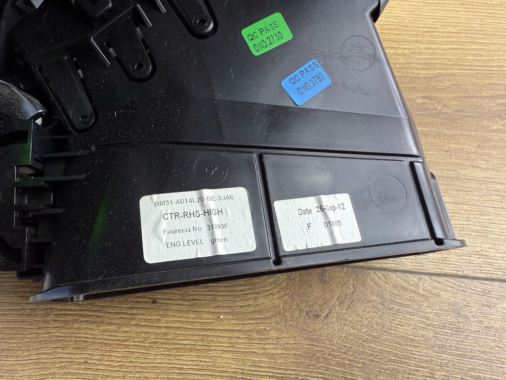 фото №14, Панель радио решётки обдув ford focus mk 3 10-14 org