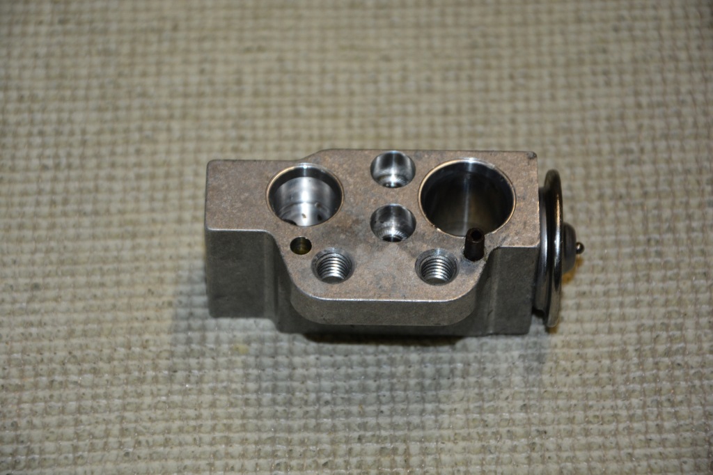 фото №1, Клапан розширювальний audi sq5 y7556002