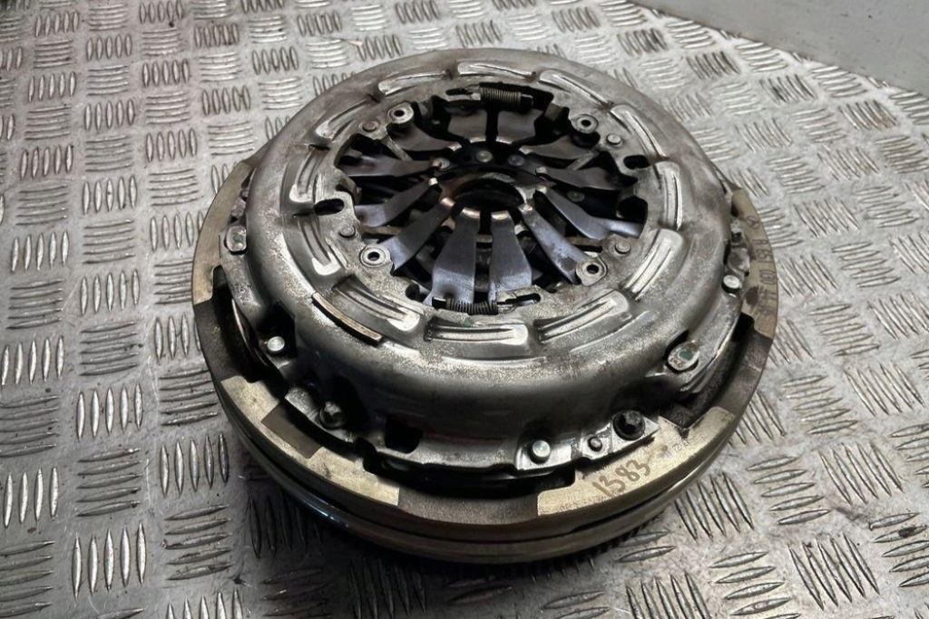 фото №11, Комплект зчеплення mercedes-benz c w204 a6510304405 2.14l дизель 120kw 2012