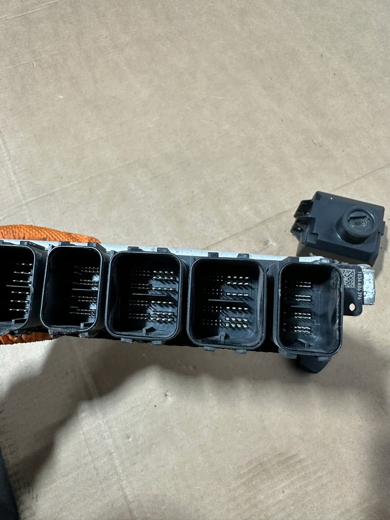 фото №6, Набор стартовый, блок управления двигателя, замок зажигания, бортовой компьютер mercedes w447 cz,vito