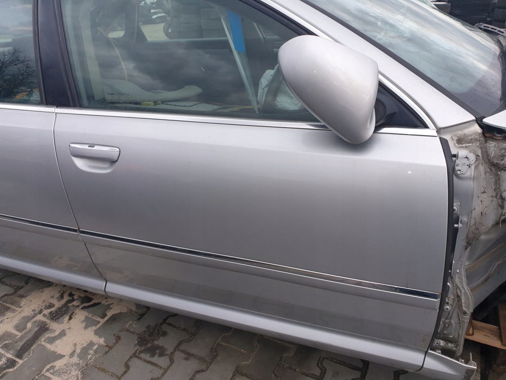 фото №1, Дверь audi a8 d3 lx7w lift правое серебристый перед задняя