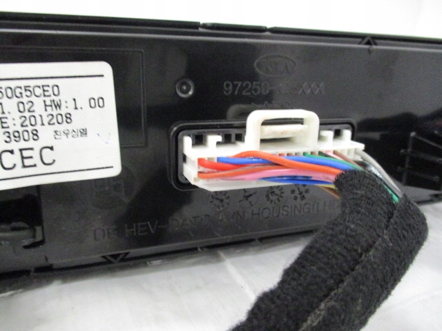 фото №8, Kia niro панель кондиціонера 97250-g5xxx