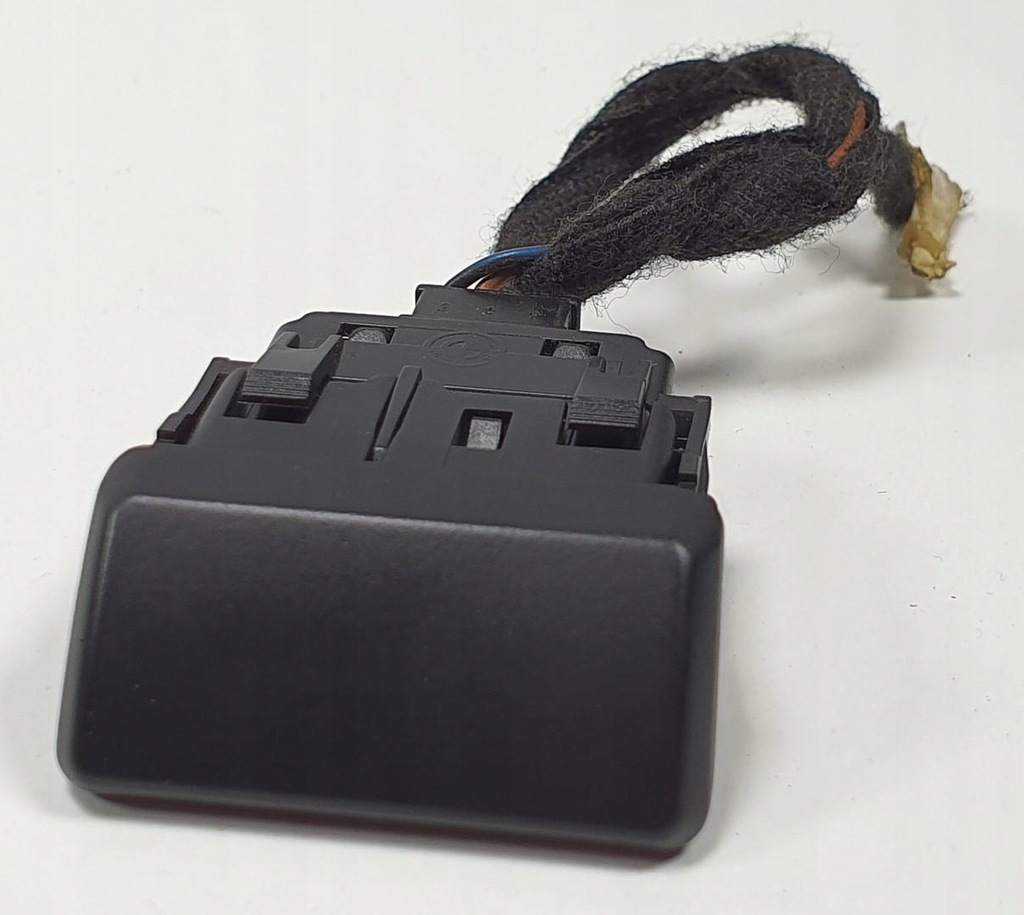 фото №1, Кнопка ручка бардачка bmw x6 e71 6949309