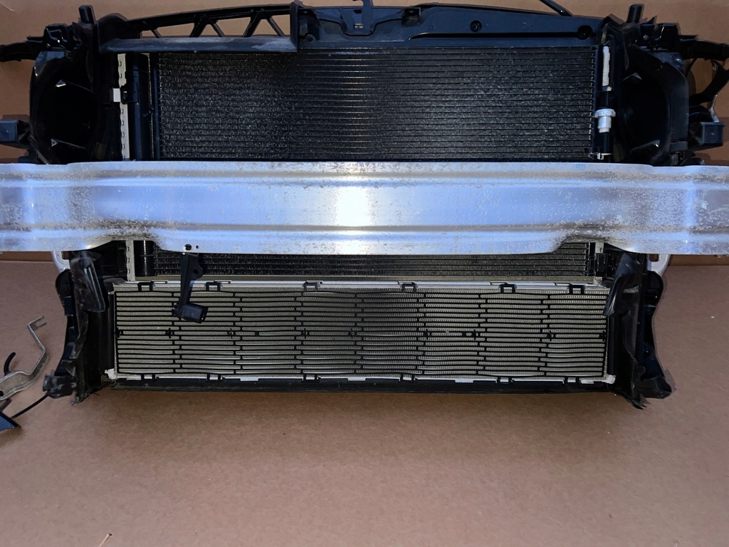 фото №5, Audi a6 a7 c7 4g 3,0 tfsi 333 km lift pas передний радиатор комплект 38km