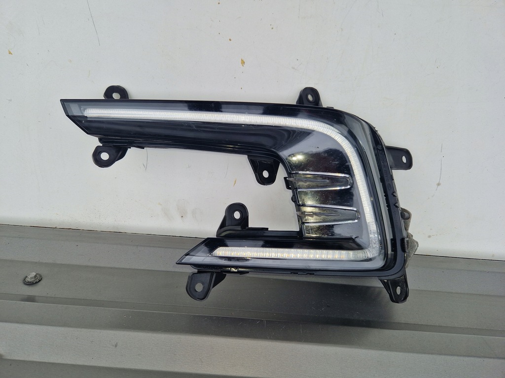 фото №1, Volkswagen passat 3g0 протитуманна фара led правий 3g0941056