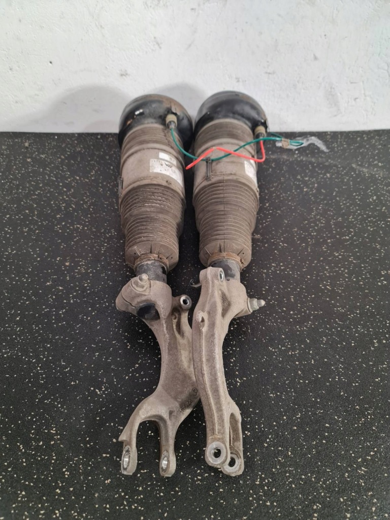 фото №1, Audi q7-4m0-2017 амортизатор левый правый