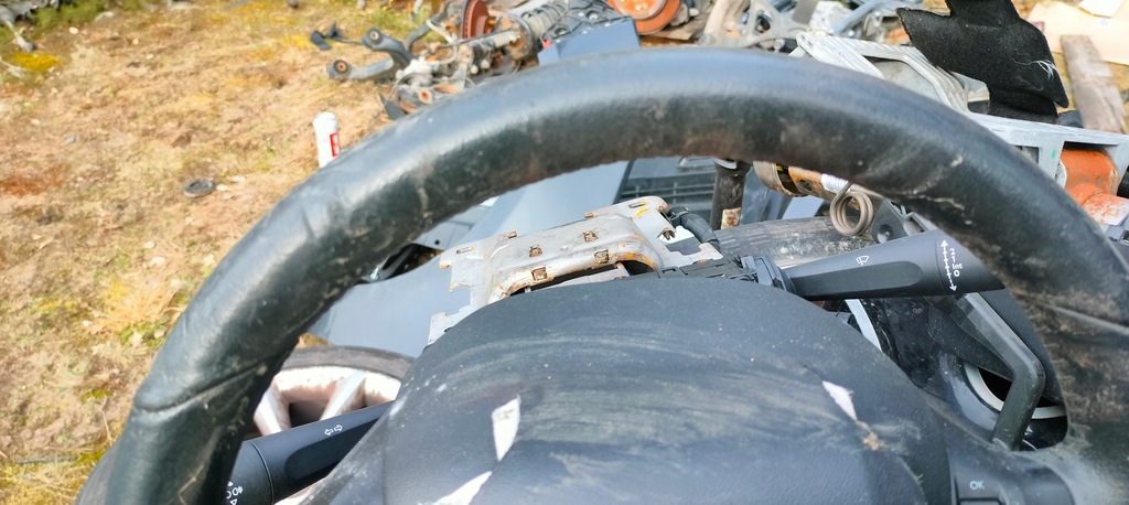 фото №5, Переключатели 98081767zd воздуховод колонка peugeot 208