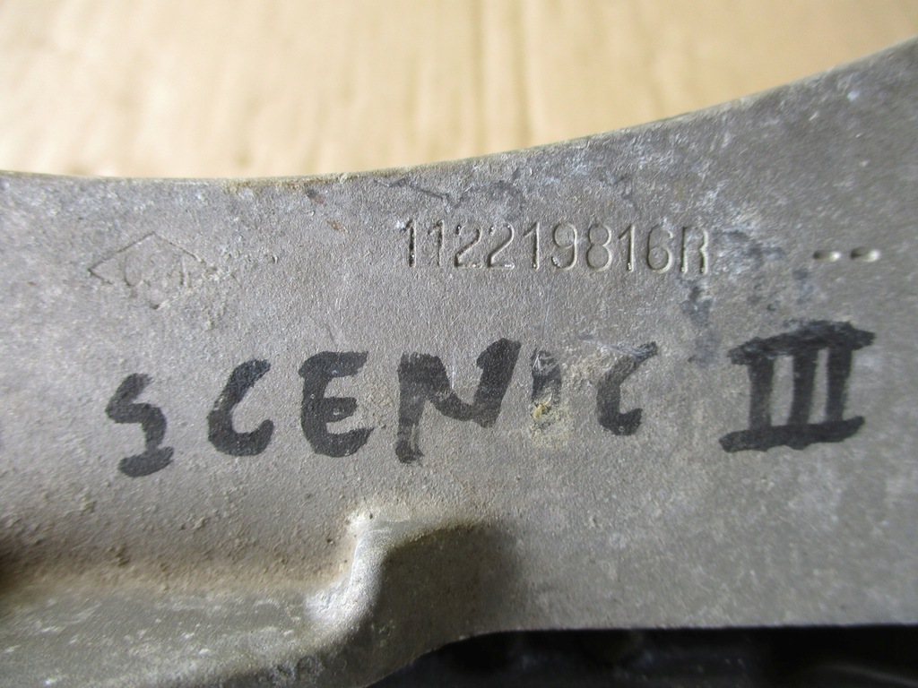 фото №6, Кронштейн подушка коробки 112219816r renault scenic iii