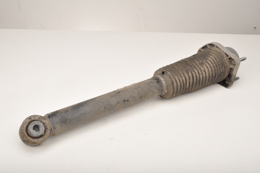 фото №1, Land rover discovery l462 амортизатор задняя задний