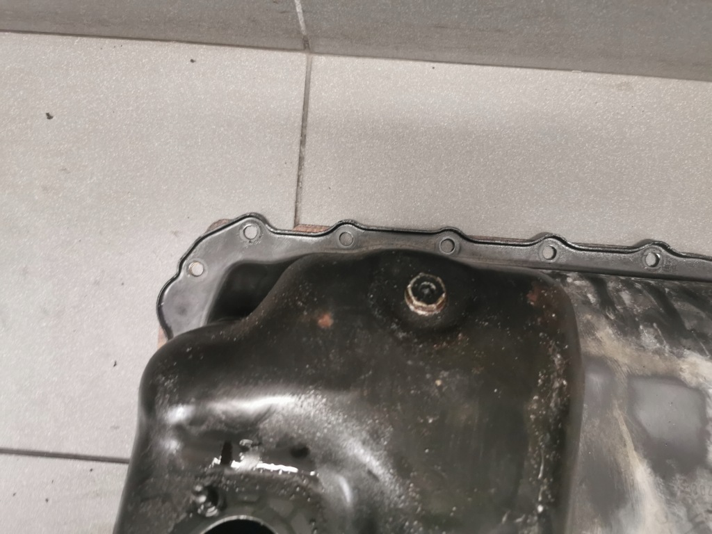 Поддон масляная bmw e90 318i n43b20a Доставка