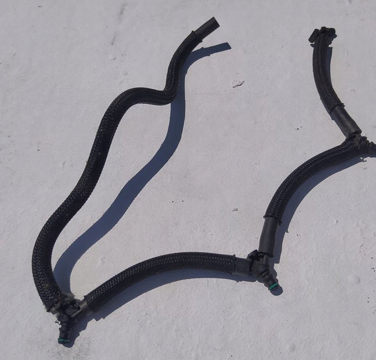 фото №1, Обратка топлива топлива citroen c3 peugeot 206 206 1.4 hdi