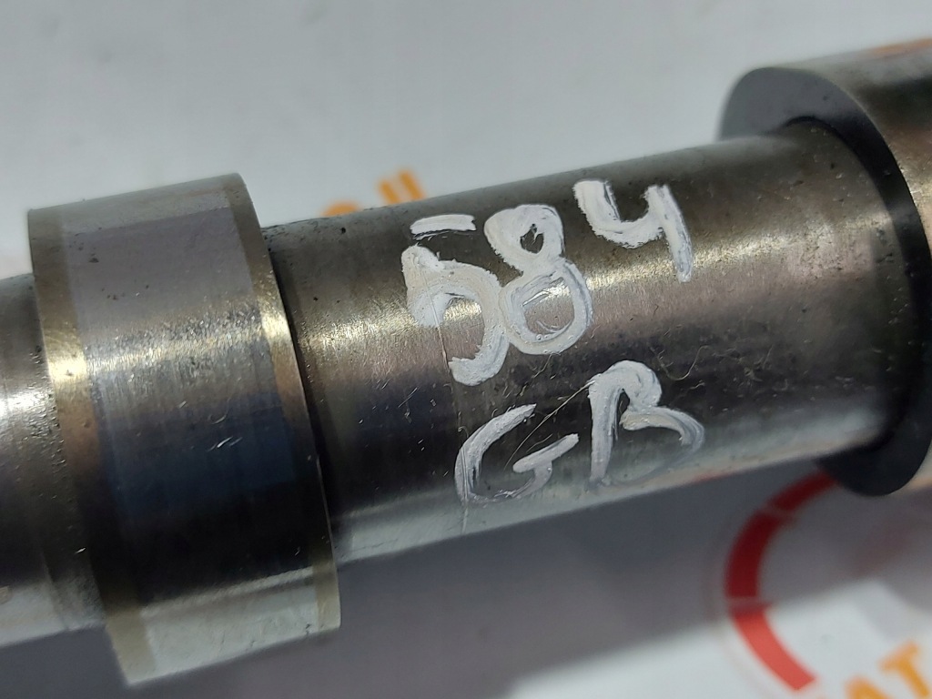 Opel insignia 2.0 cdti 11r вал распределительного вала выпускной 55573057 в Украине