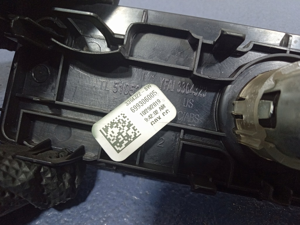 фото №4, Bmw x5 g05 g06 роз'єм прикурювача 12v задня задні 9399899