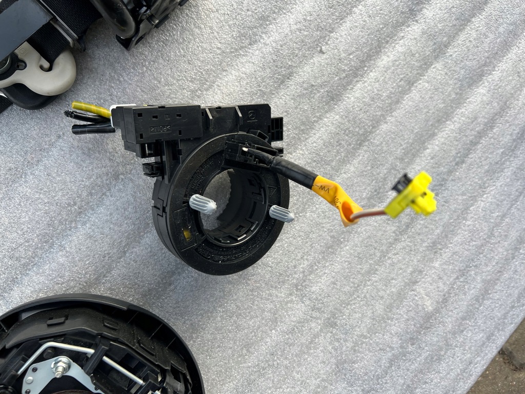 фото №7, Mazda 3 bm pas безопасности левый правый rok 2015