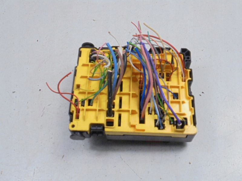 фото №6, Peugeot 301 коробка предохранителей 9804848580