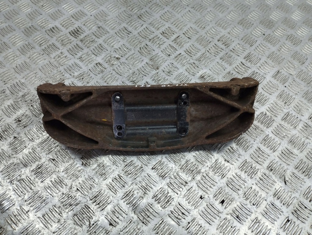 Maserati quattroporte 2010 кронштейн заднього диференціал 3455673 Зі Шроту