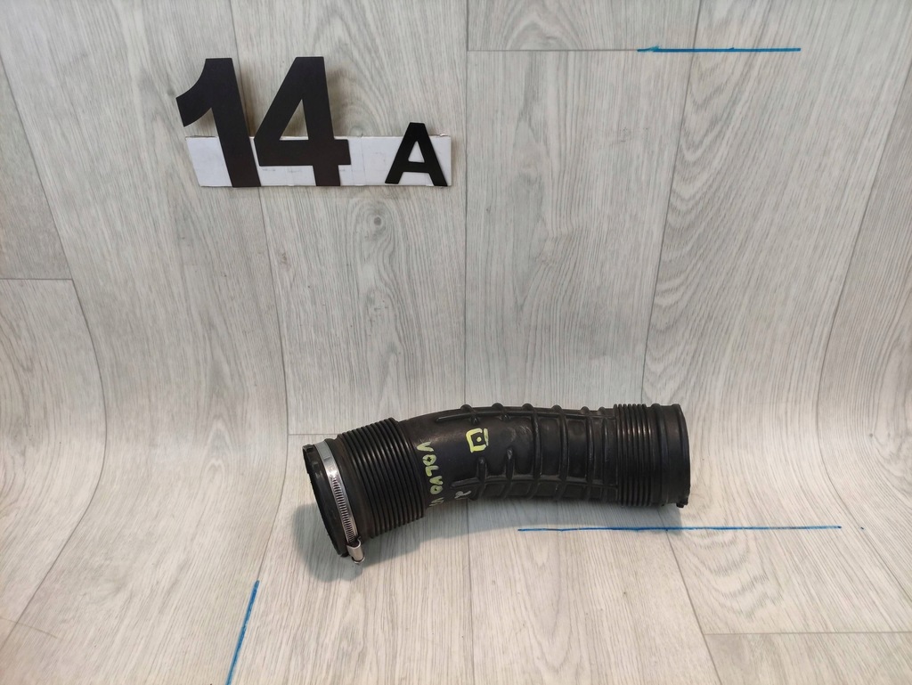 фото №2, Volvo v70 wąż труба воздухозаборник воздуха 6898050