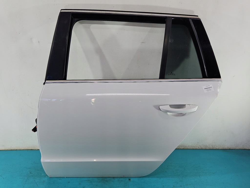 фото №1, Дверь задняя левая skoda superb ii kombi белый lf9e