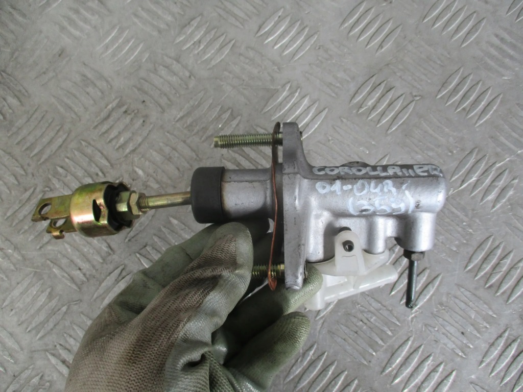 Насос зчеплення циліндр зчеплення toyota corolla e12 1.4 b 01-04 r. hb 5d Недорого