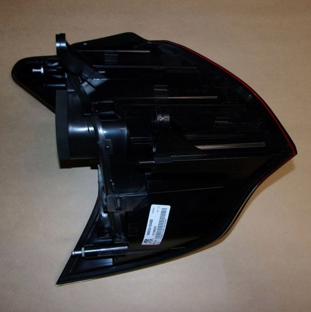 фото №1, Лампа задняя p 3008 задняя левая