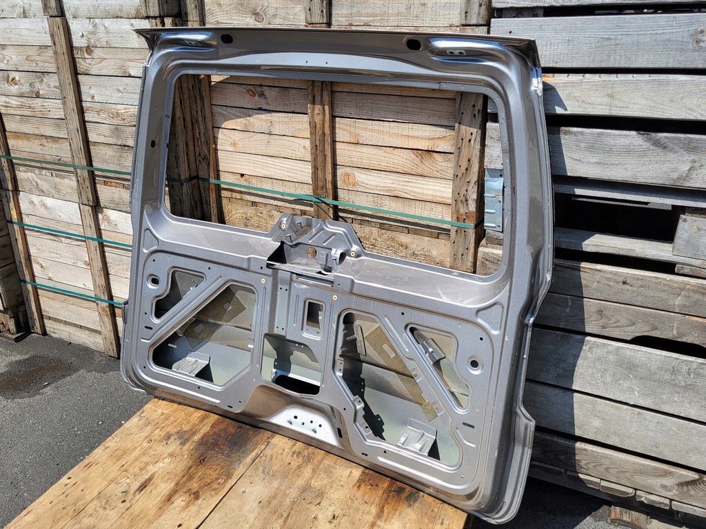 фото №9, Кришка багажника багажника срібляста volkswagen vw caddy 2k7