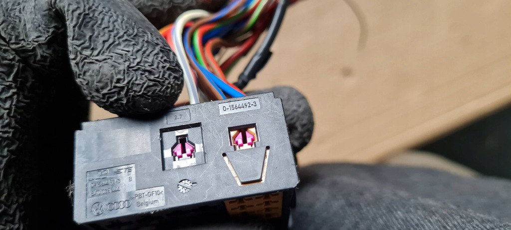 фото №8, Q3 83a штекер колодка радио 8x0035444 q5 q3 a6 a4 b9 q3 q7 4m