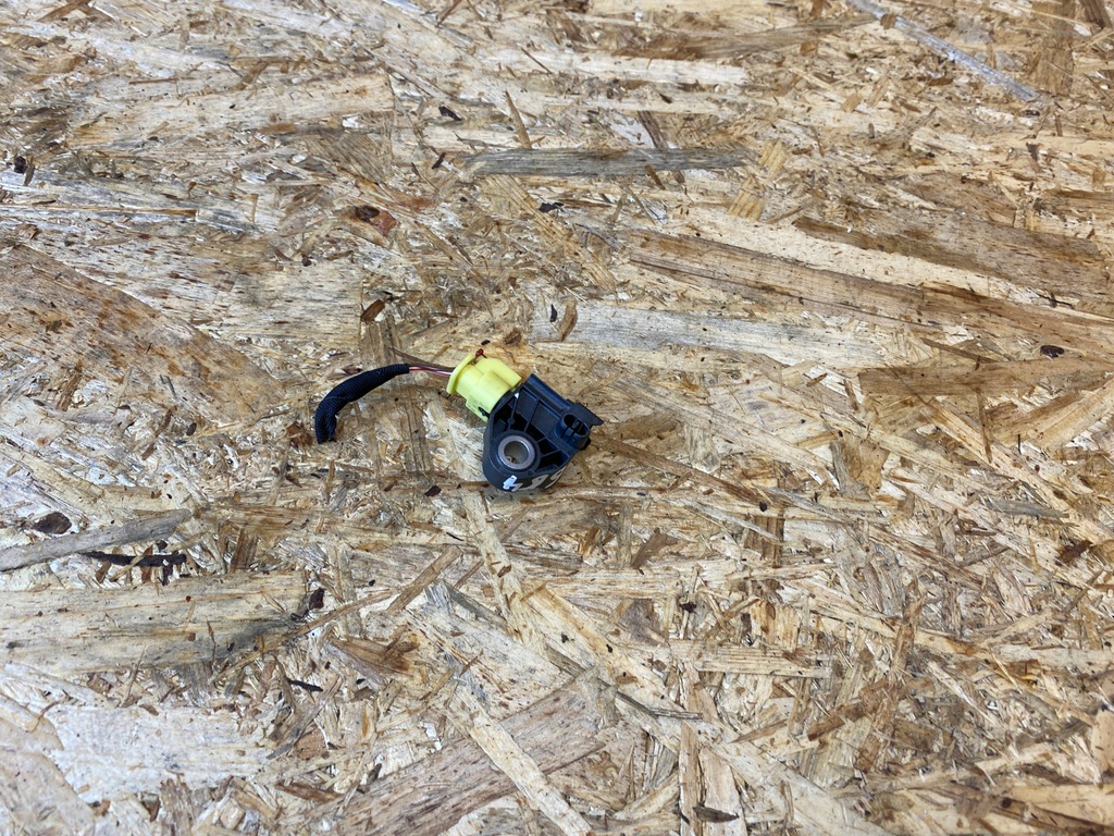 фото №8, Датчик удара штекер audi e-tron 4ke 4ke959345a