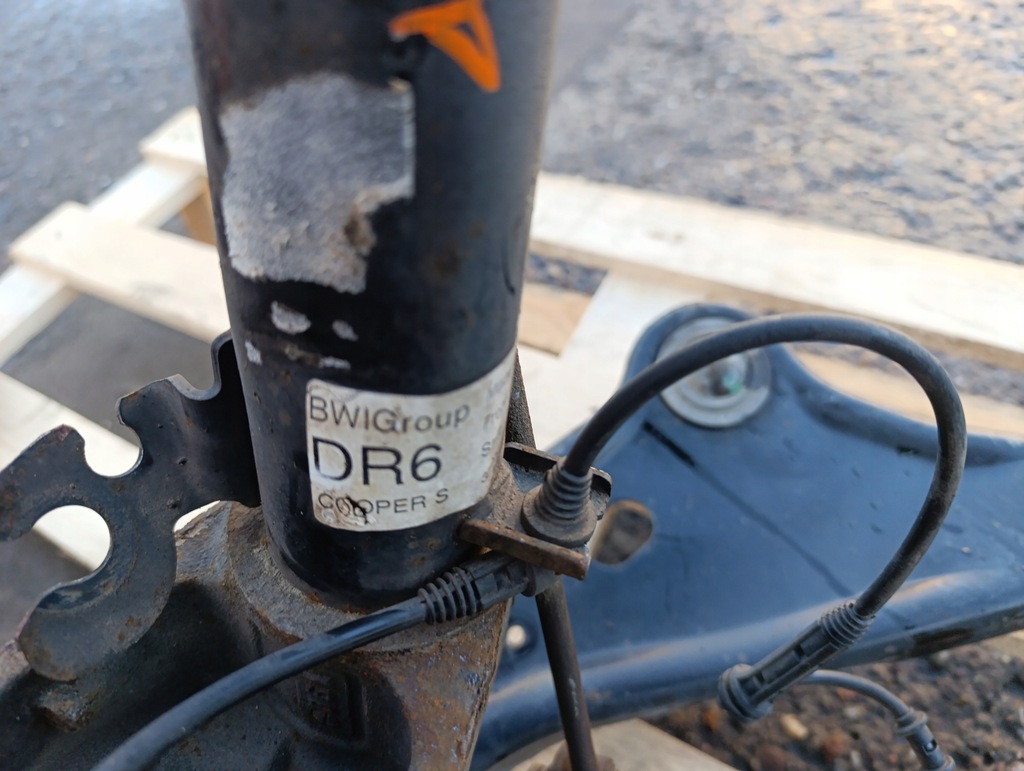 фото №2, Mini r55 r56 r57 правая передняя поворотный кулак рычаг