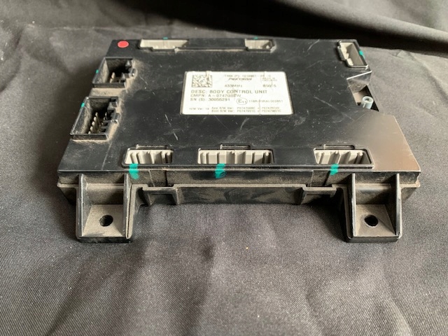 Tesla s модуль bcm кузов управление unit 1010907-00-d Цена