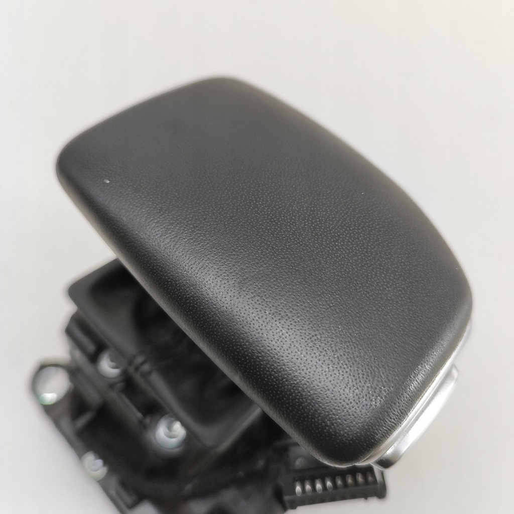 фото №9, Audi q7 4m 2019 домкрат перемикання передач / верхній