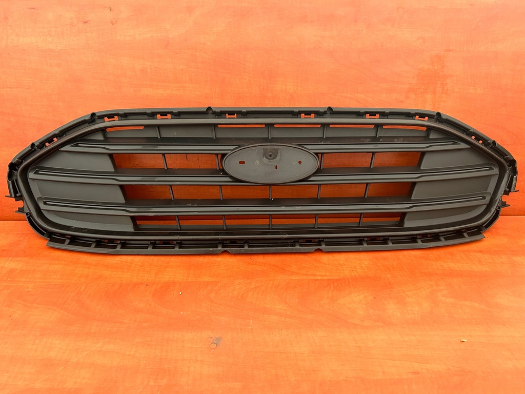 фото №1, Решётка радиатора решётка радиатора transit tourneo connect kt1b-8200-a