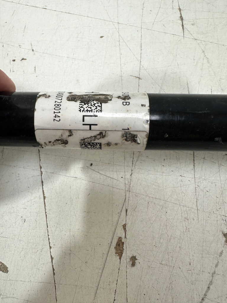 Привідний вал лівий перед tesla s x 142011300b Ціна