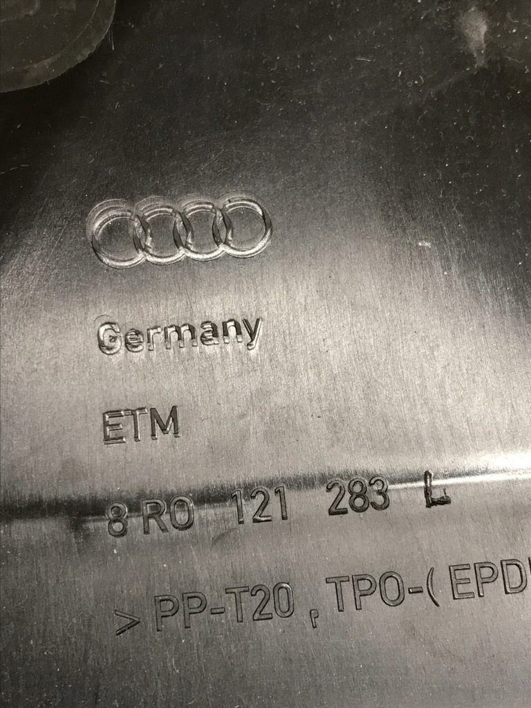 фото №5, Повітропровід повітря audi q5 8r0121283l