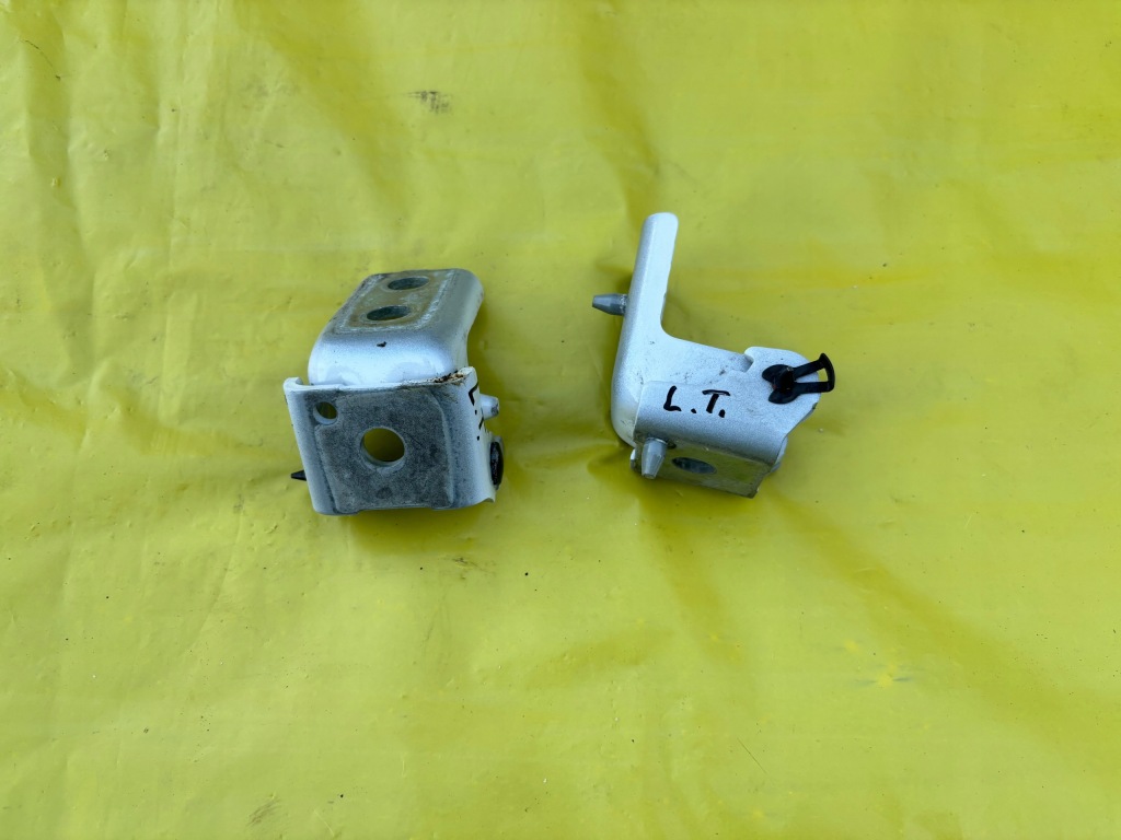 Купити Peugeot 208 ii петля петлі двері лівий задній kwed