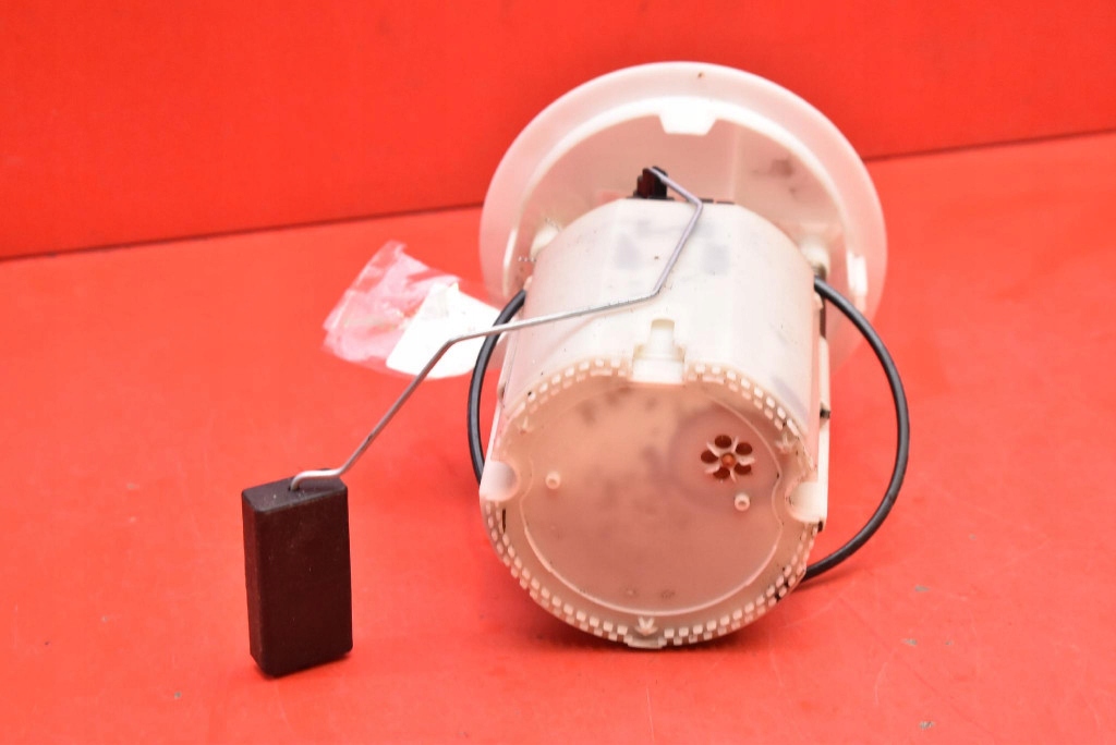 фото №6, Помпа насос пального 9684934480 peugeot 207 1 i 1.6 vti 120 km 06-09