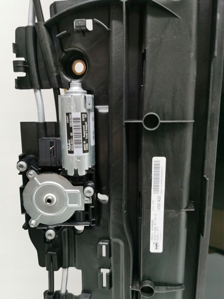 фото №6, Люк панорама шторка vw touareg iii 760 4m0877041d