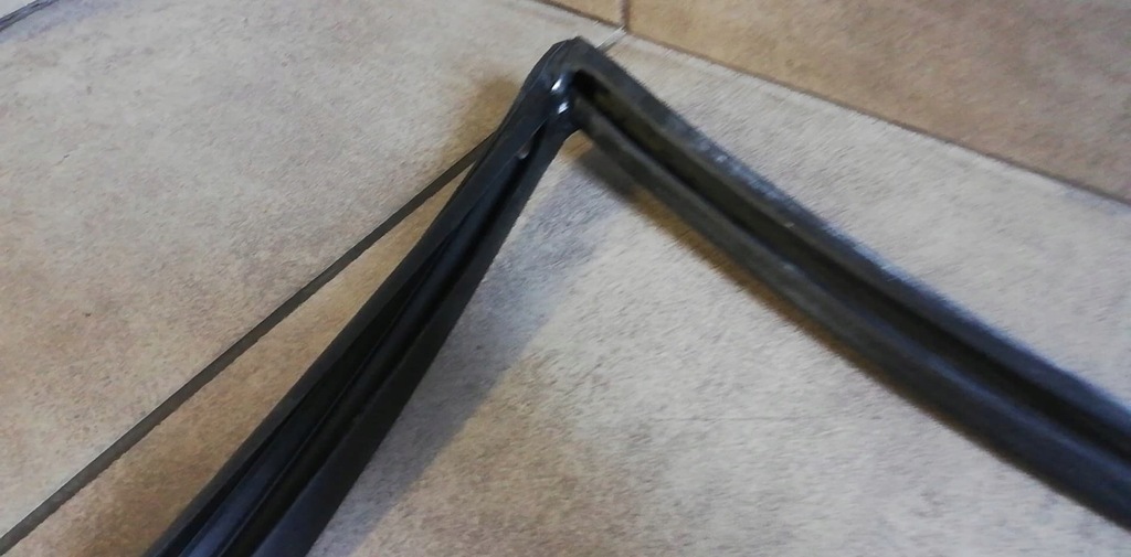 фото №8, Toyota camry 89 - прокладка двері перед nowa oryg