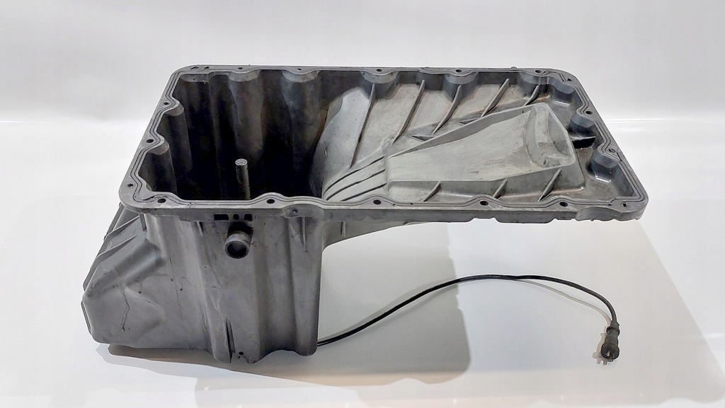 фото №1, Поддон масла масляная mercedes atego axor a9040103813