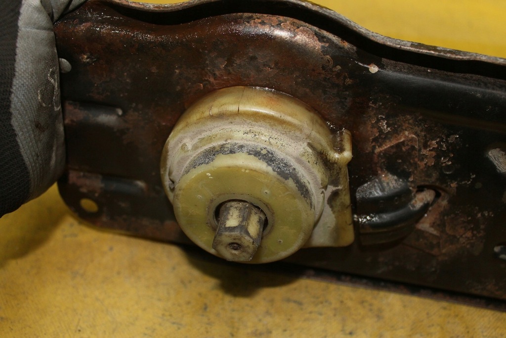 фото №6, Підйомник колеса запасного pacifica i 05054690aa