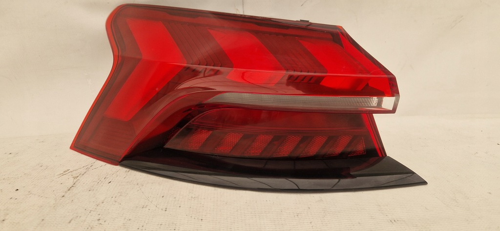 фото №1, Audi e-tron gt лампа задня ліва