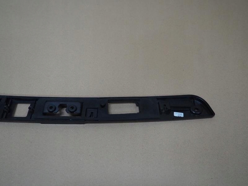 фото №6, Накладка молдинг кришки багажника ssangyong korando iv 8388035000