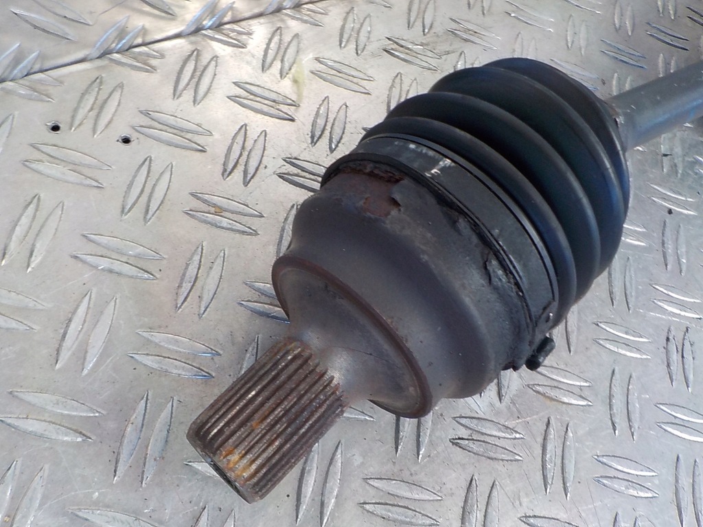 фото №2, Mercedes glk 3.0 привідний вал ліва