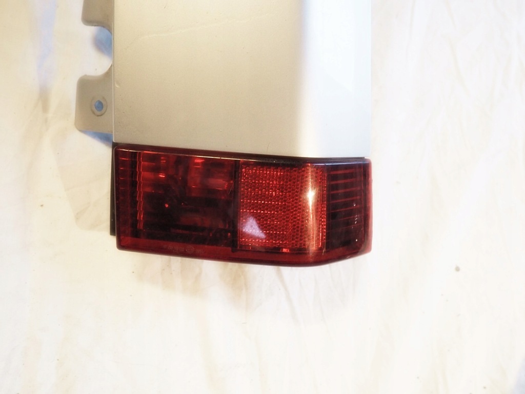 фото №14, Meriva a lift лампа задня права + кутик відбивач 13196001 лак z157 kompl