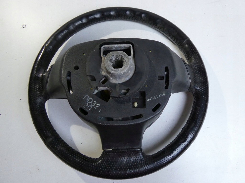 фото №8, Воздуховод подушка mazda 2 кожа мультифункция