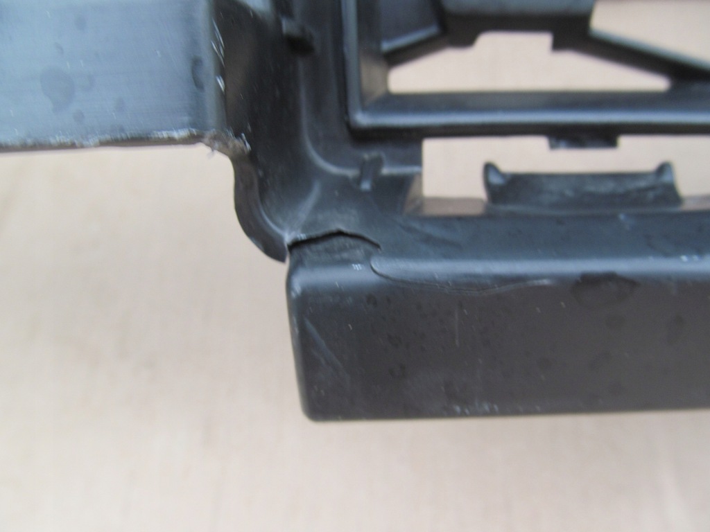 фото №8, Renault zoe lift средняя решётка бампера