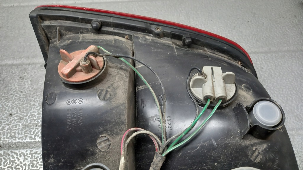 фото №10, Лампа правая задняя hyundai accent 01r hb