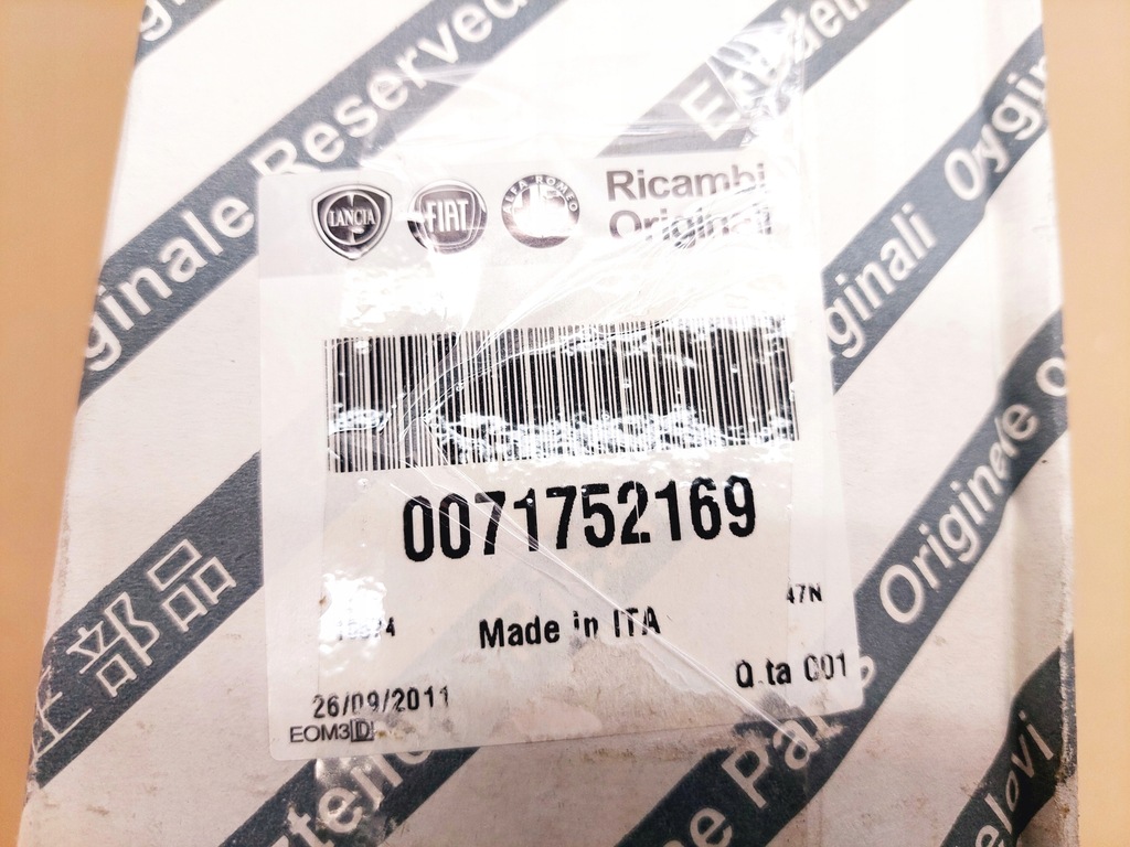 фото №6, Оригинал alfa romeo рамка хром лампы левый задняя 0071752169 alfa romeo mito