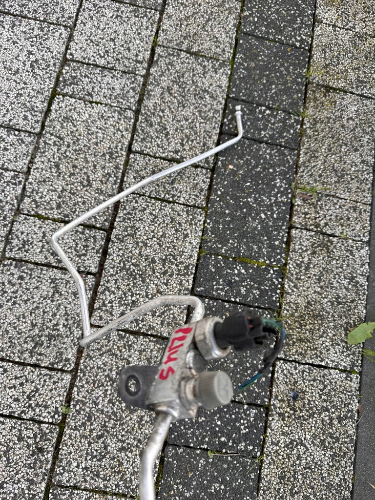 фото №2, Toyota prius iii шланг кондиционера waz труба