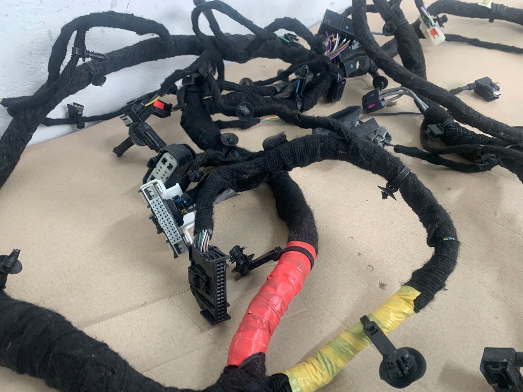 фото №13, Ford mustang mach-e rwd 75.7kwh электропроводка электрическая салона кабины